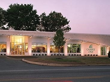 Hunter Douglas Dealer Image
